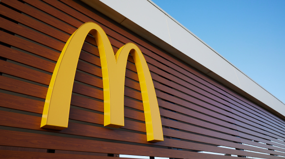 Maccas Logo